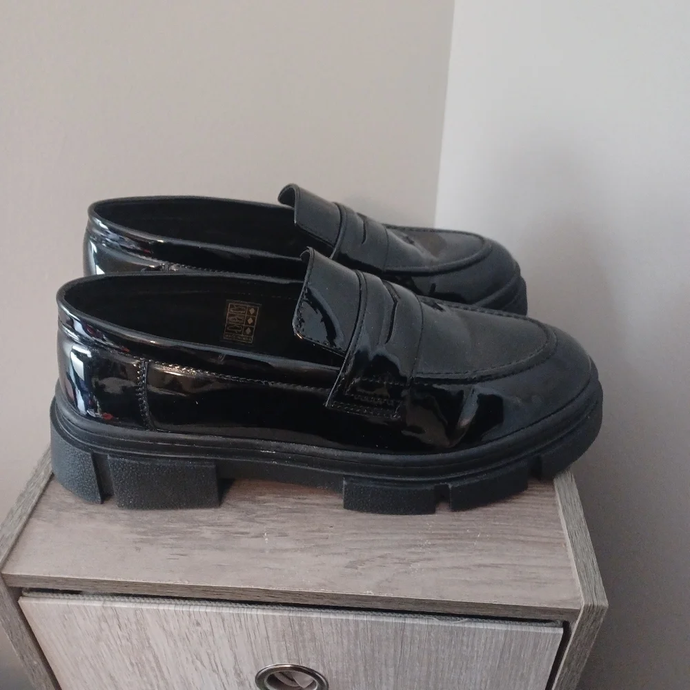 Amazon patent leather
